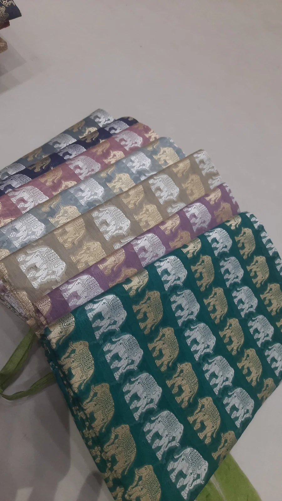 KashiFab Cotton Animal Figure Jacquard fabric design 2