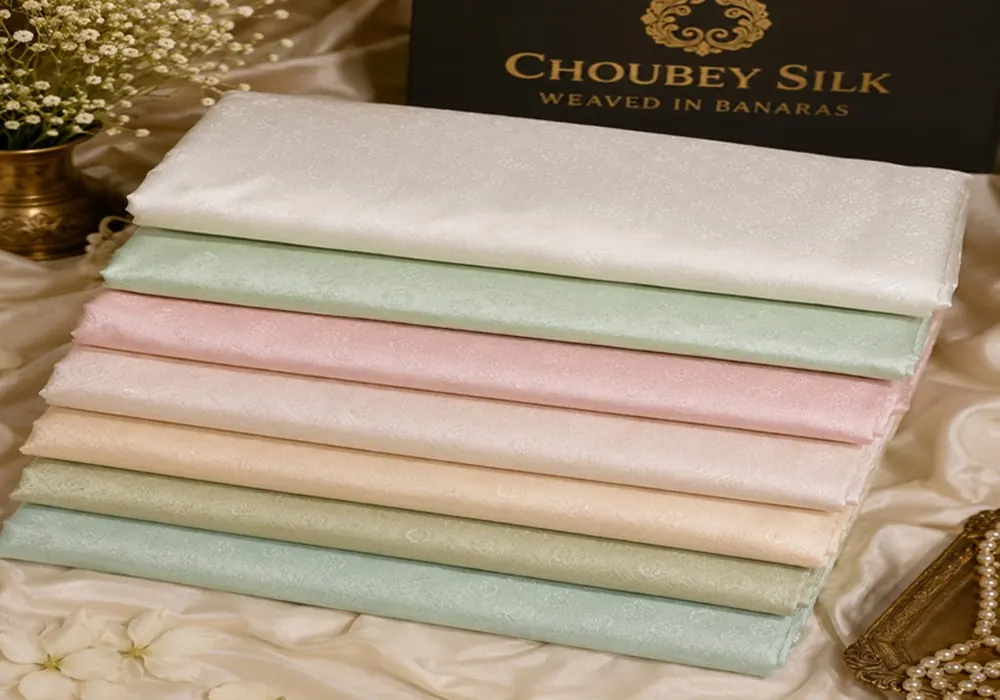 Handloom vs Powerloom Jacquard Fabric , Key Differences Explained | Choubey Silk Varanasi